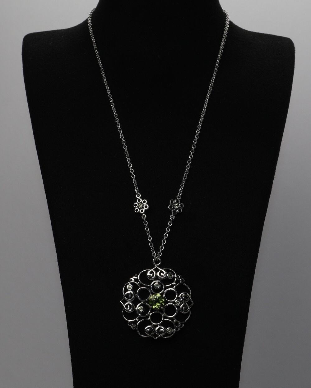 Vintage Sterling Silver Peridot Floral Necklace 11.6G / 18in